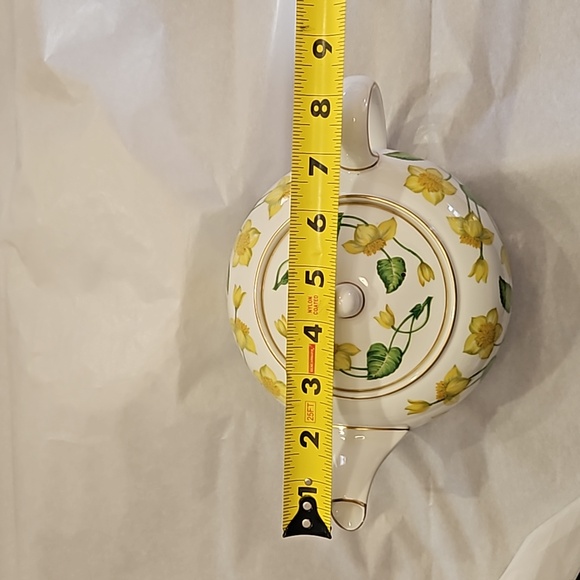 3 pc Wedgwood "King cup" pattern Teapot with Cream and Sugar. - Picture 15 of 15